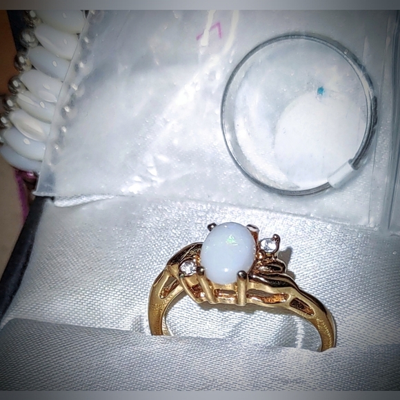 Vintage Opalite Ring - Picture 7 of 12